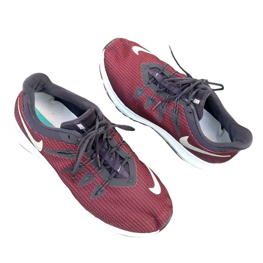 Nike Quest Men's Marathon Running shoes Size 10.5 Burgundy Red